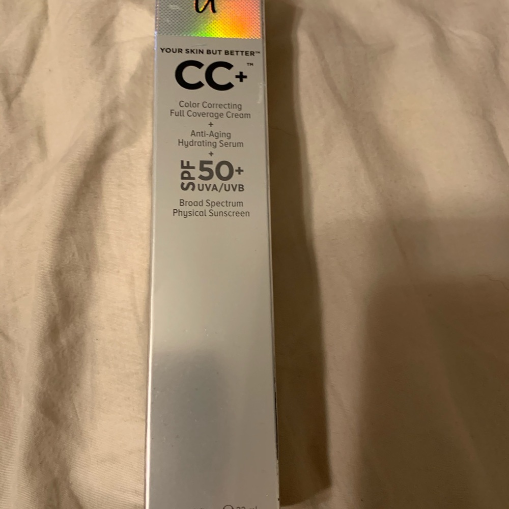 ItCosmetics CC+ Cream with SPF 50+ Light New!
